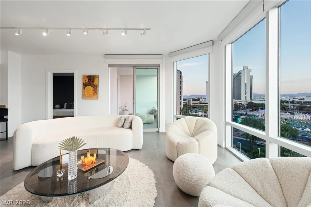 222 Karen, Las Vegas, NV 89109
