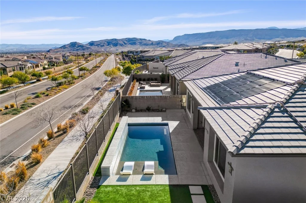 128 Springbough, Las Vegas, NV 89138