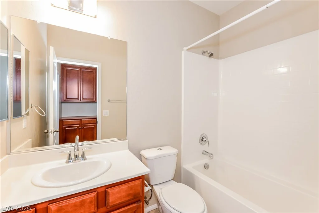 5512 Silent Springs, Las Vegas, NV 89122