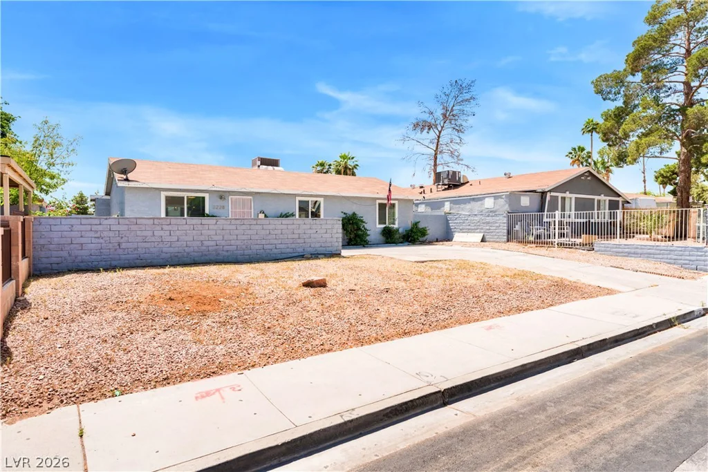 2228 Demetrius, Las Vegas, NV 89101
