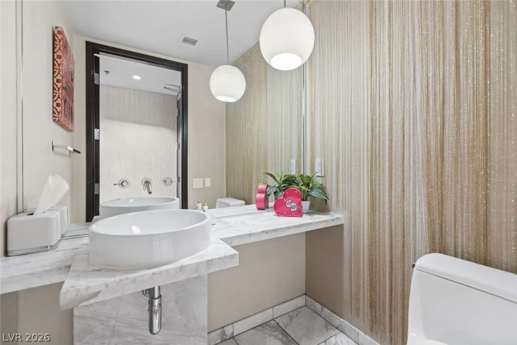 4381 Flamingo, Las Vegas, NV 89103