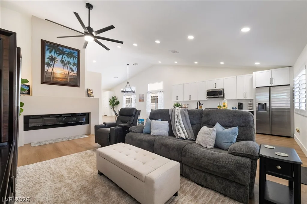 686 Pansy, Henderson, NV 89052
