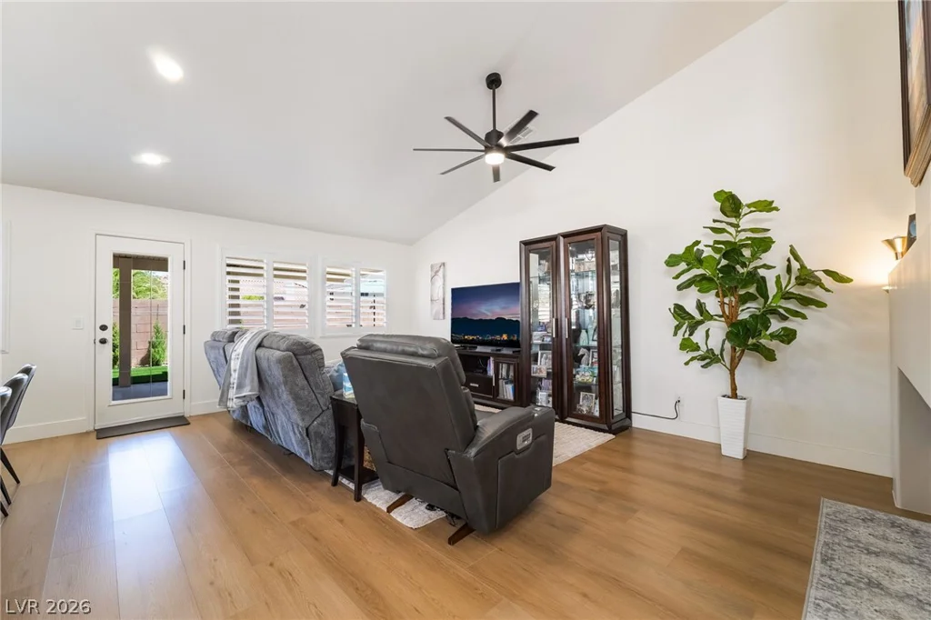 686 Pansy, Henderson, NV 89052