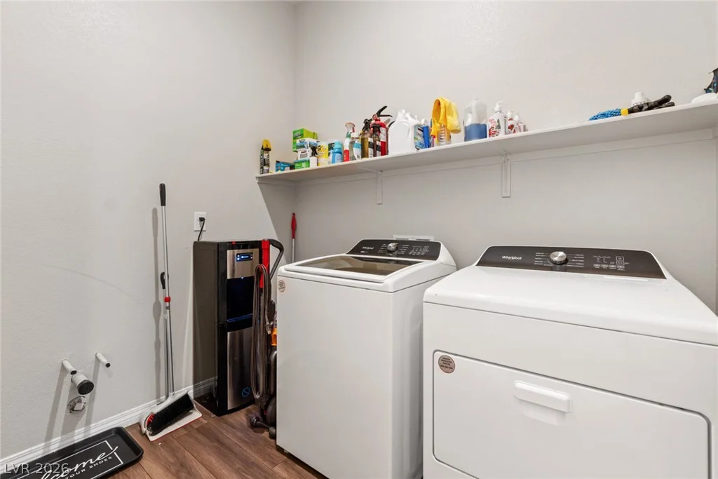 8657 Hartmont, Las Vegas, NV 89166