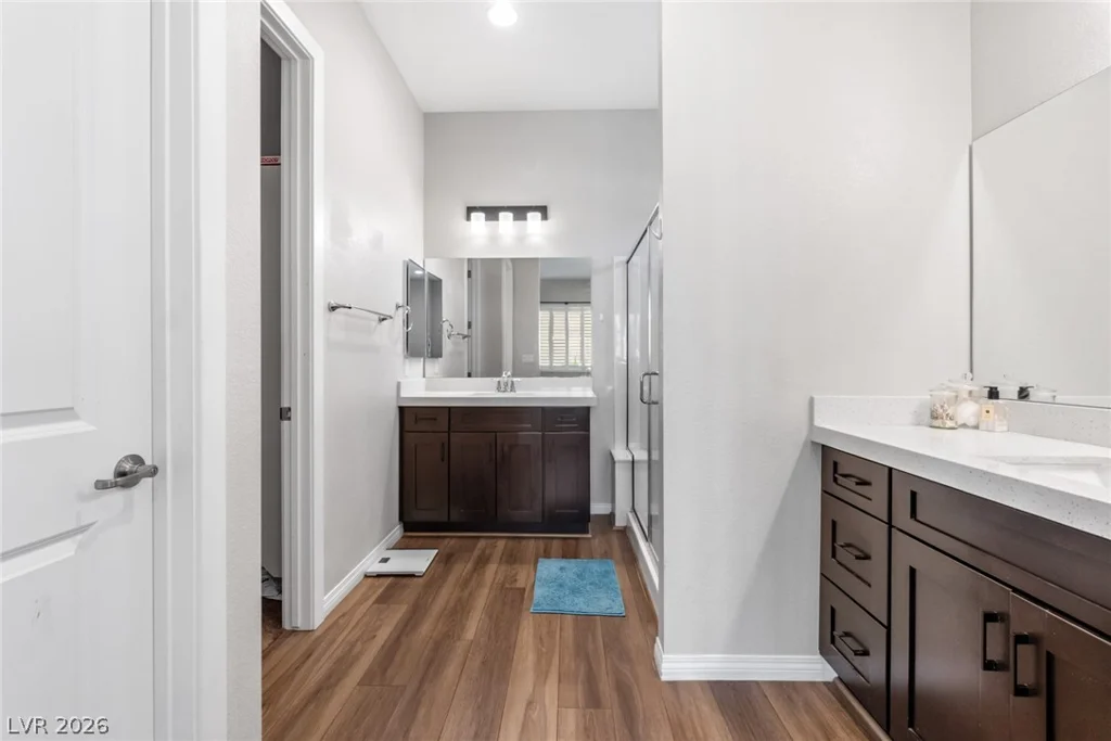 8657 Hartmont, Las Vegas, NV 89166