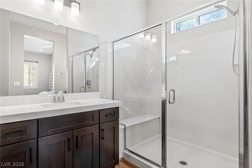 8657 Hartmont, Las Vegas, NV 89166