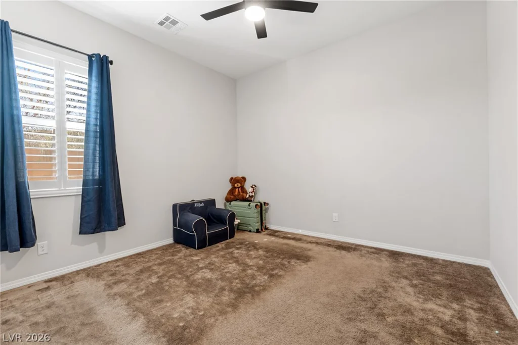 8657 Hartmont, Las Vegas, NV 89166