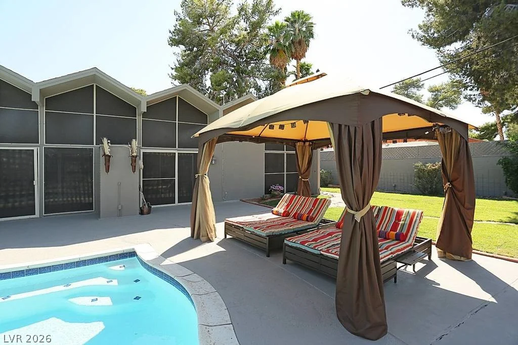 3538 Pueblo, Las Vegas, NV 89169
