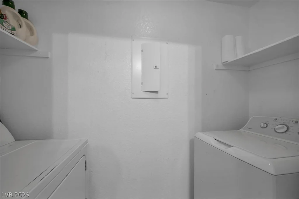 220 Mission Newport, Las Vegas, NV 89107