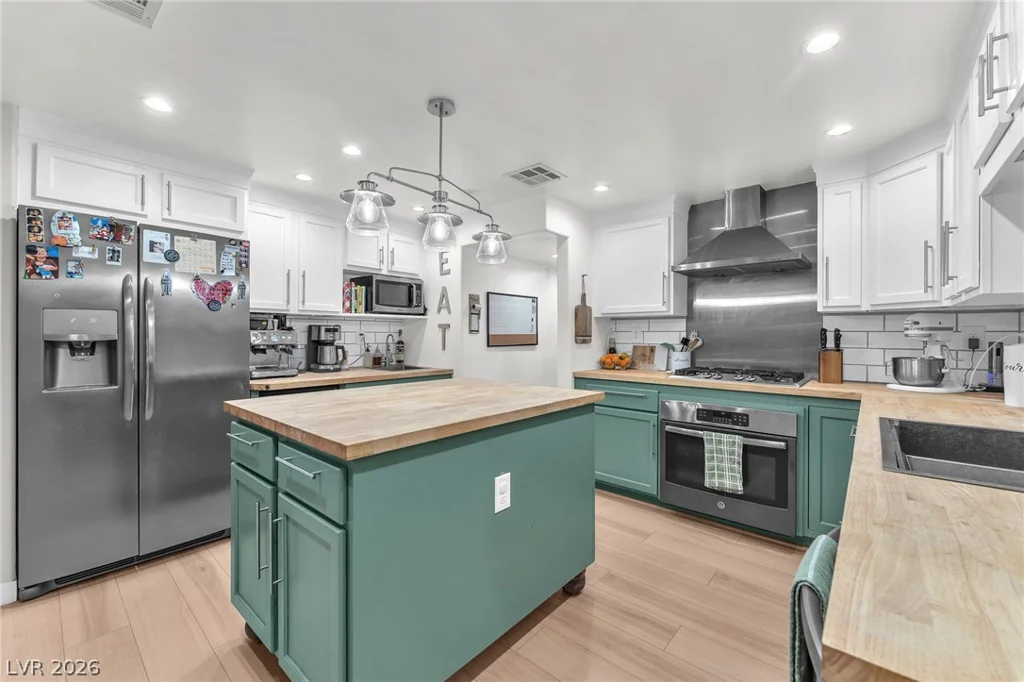 605 L, Boulder City, NV 89005