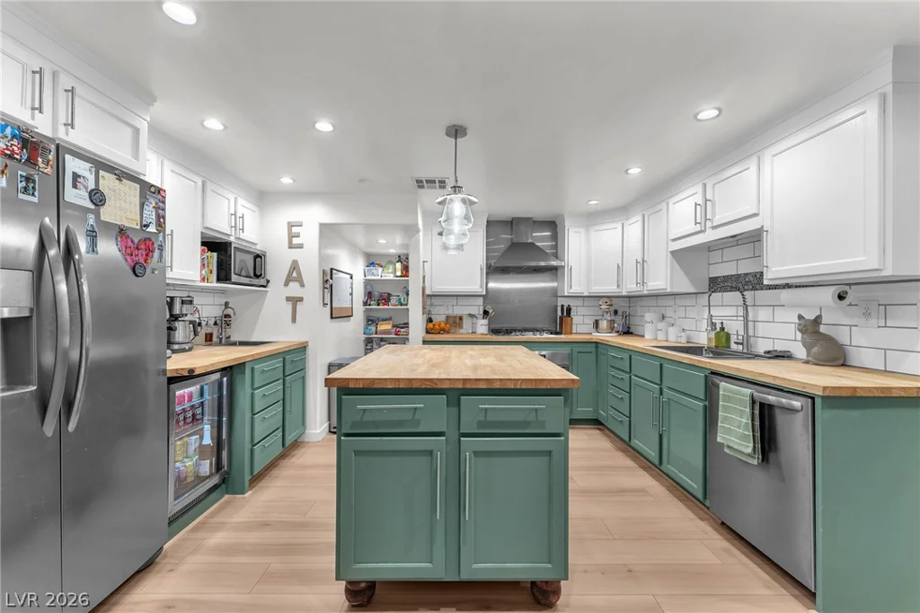 605 L, Boulder City, NV 89005