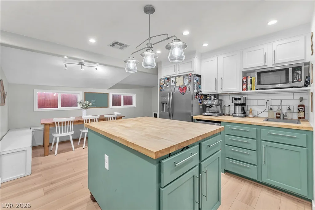 605 L, Boulder City, NV 89005