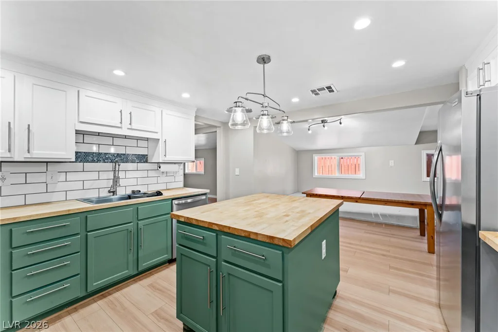 605 L, Boulder City, NV 89005