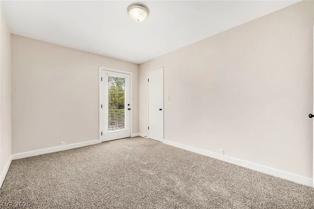 850 Tam O Shanter, Las Vegas, NV 89109
