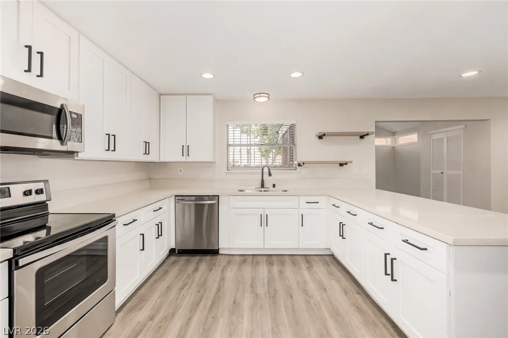 850 Tam O Shanter, Las Vegas, NV 89109