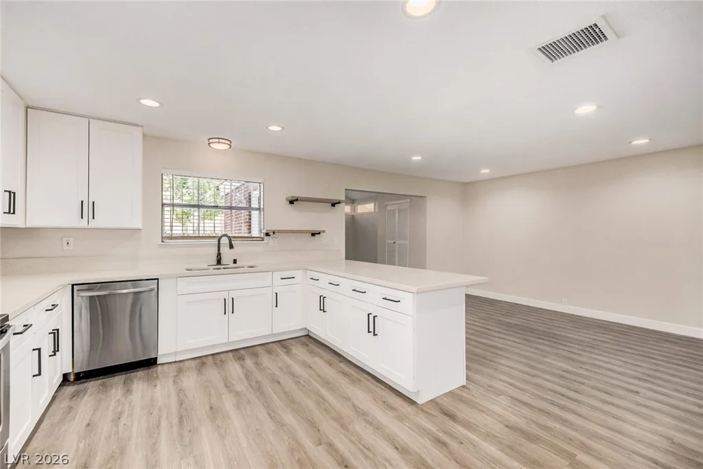 850 Tam O Shanter, Las Vegas, NV 89109