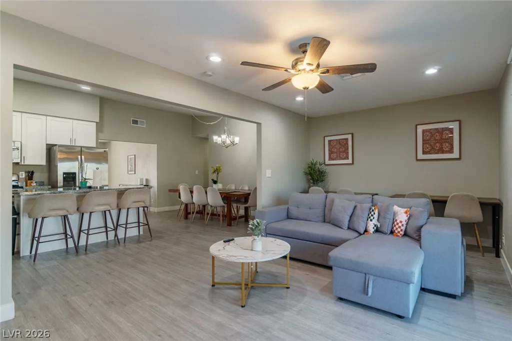 5551 Corral, Las Vegas, NV 89119