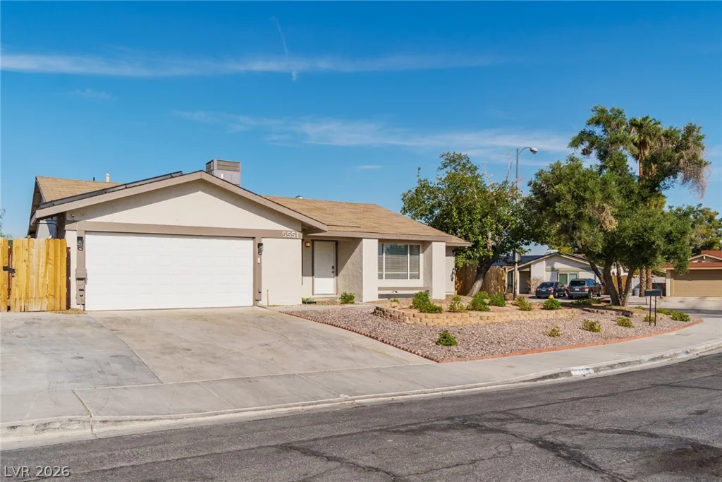 5551 Corral, Las Vegas, NV 89119