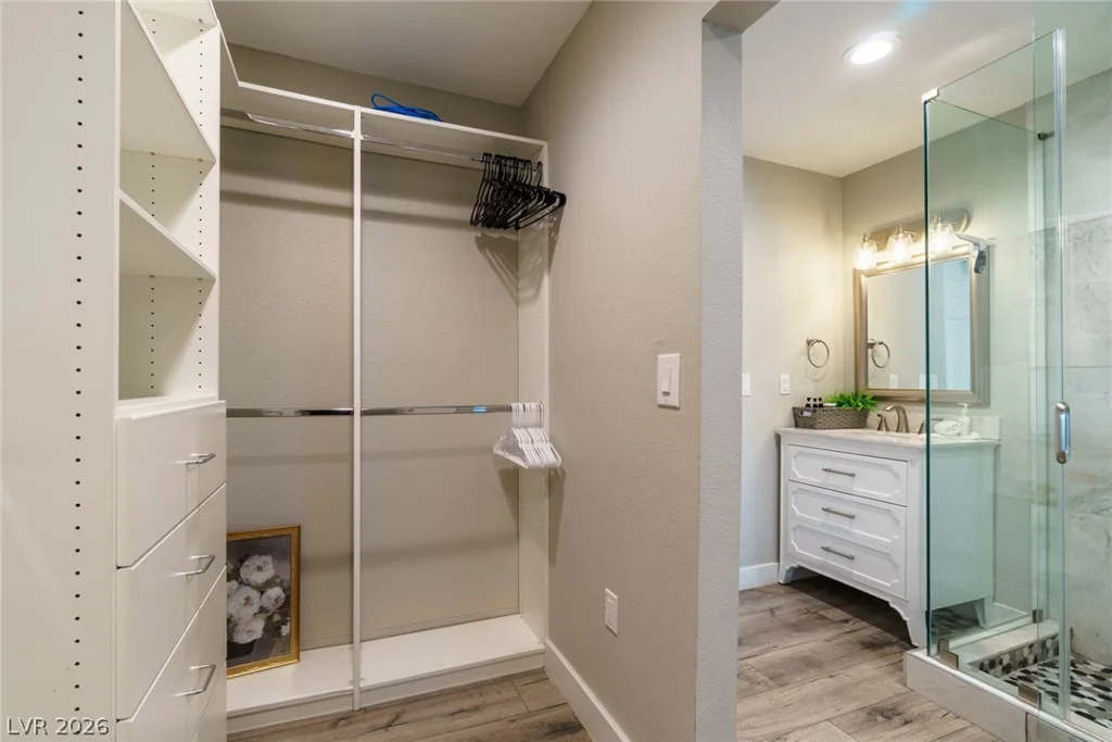 5551 Corral, Las Vegas, NV 89119
