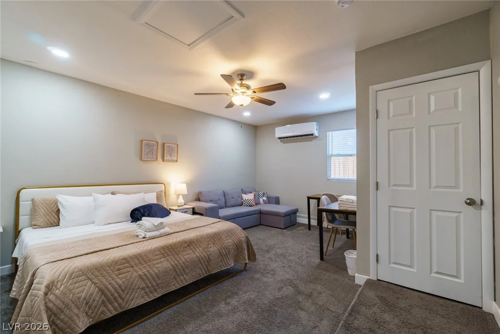 5551 Corral, Las Vegas, NV 89119