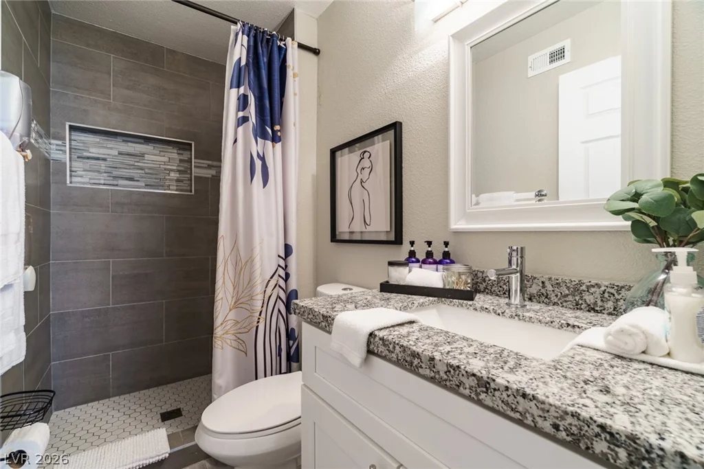 5551 Corral, Las Vegas, NV 89119