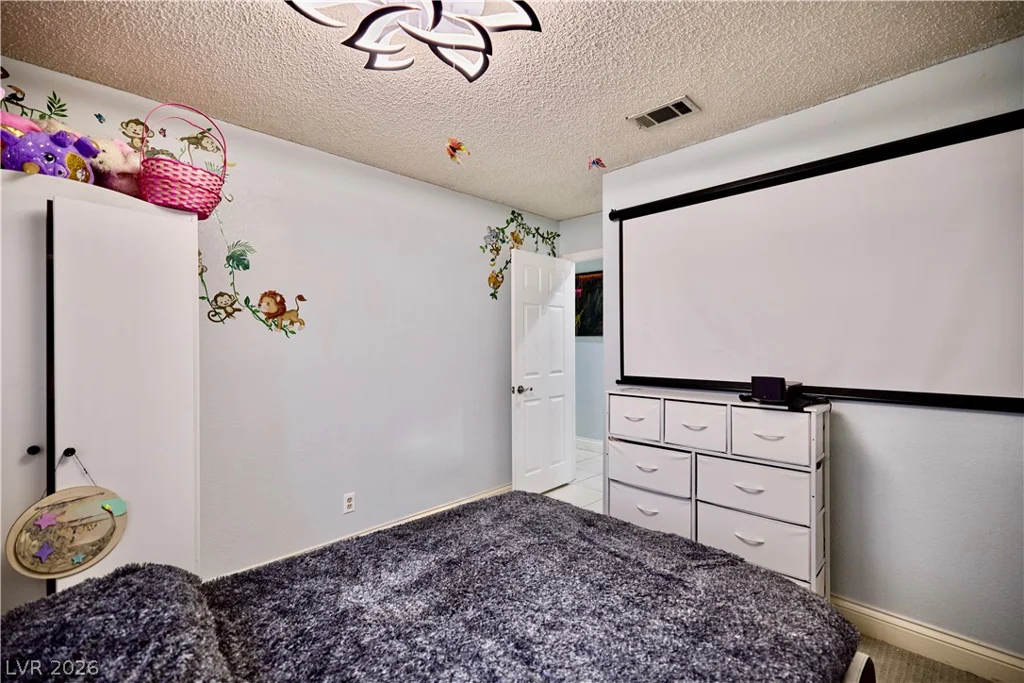 6669 Pleasant Plains, Las Vegas, NV 89108