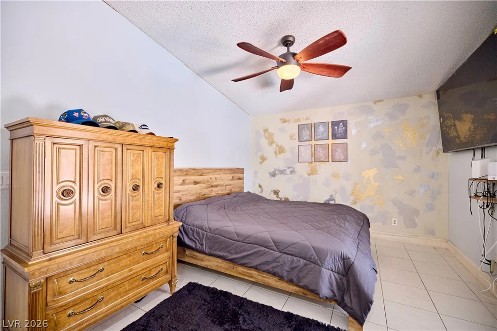 6669 Pleasant Plains, Las Vegas, NV 89108