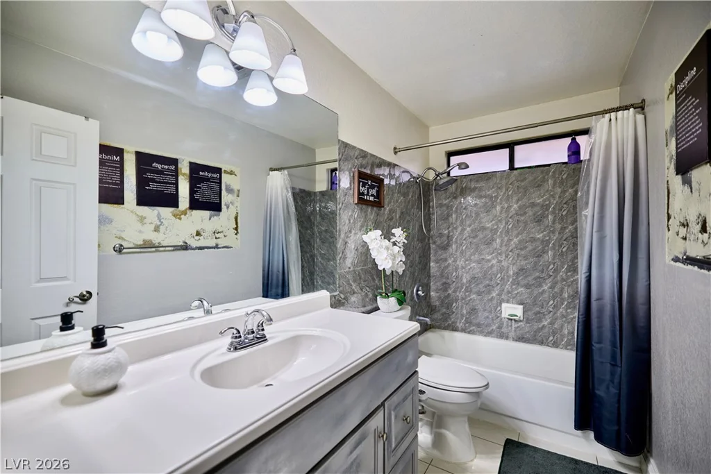 6669 Pleasant Plains, Las Vegas, NV 89108