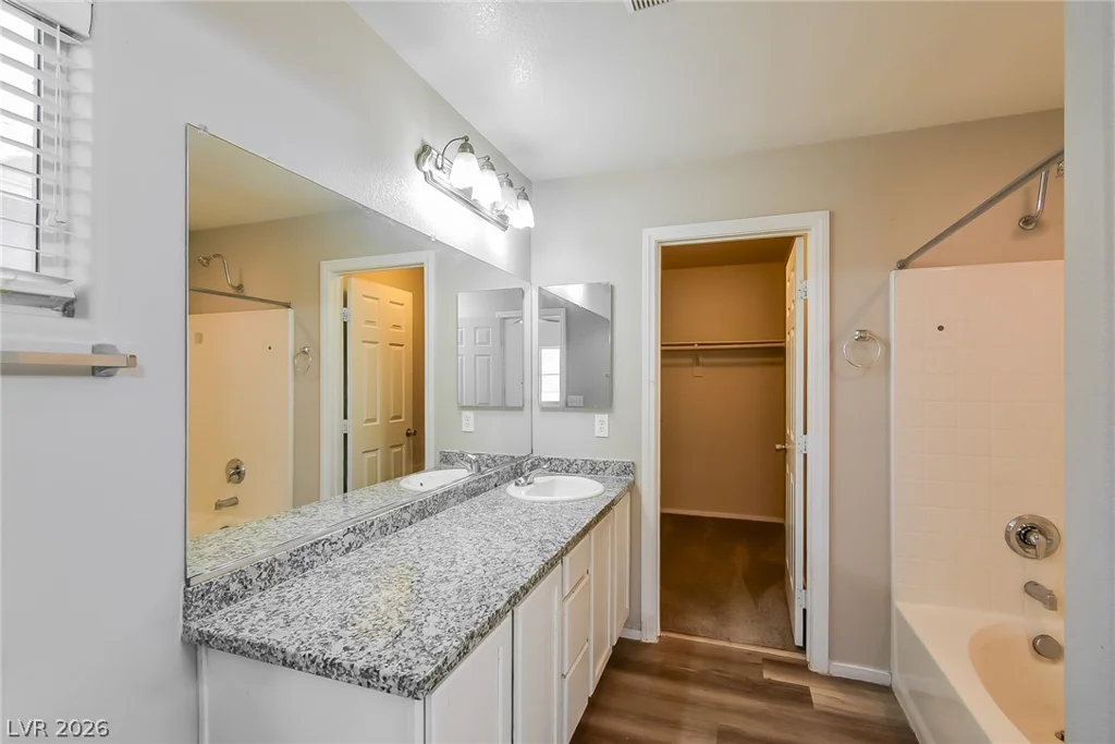3752 Carisbrook, North Las Vegas, NV 89081