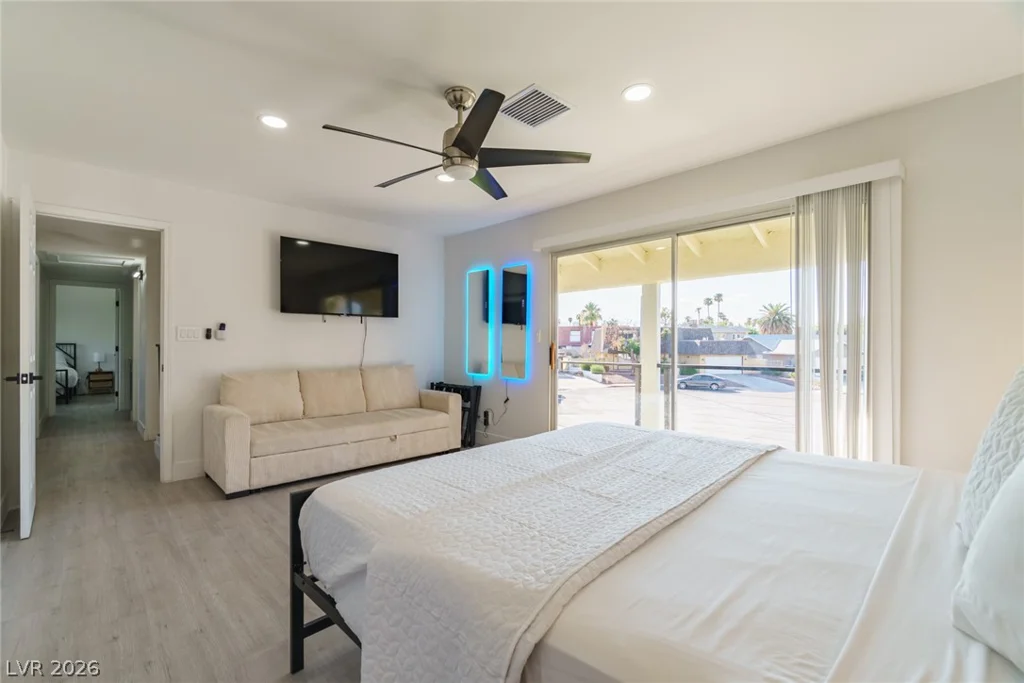 3080 Garnet, Las Vegas, NV 89121
