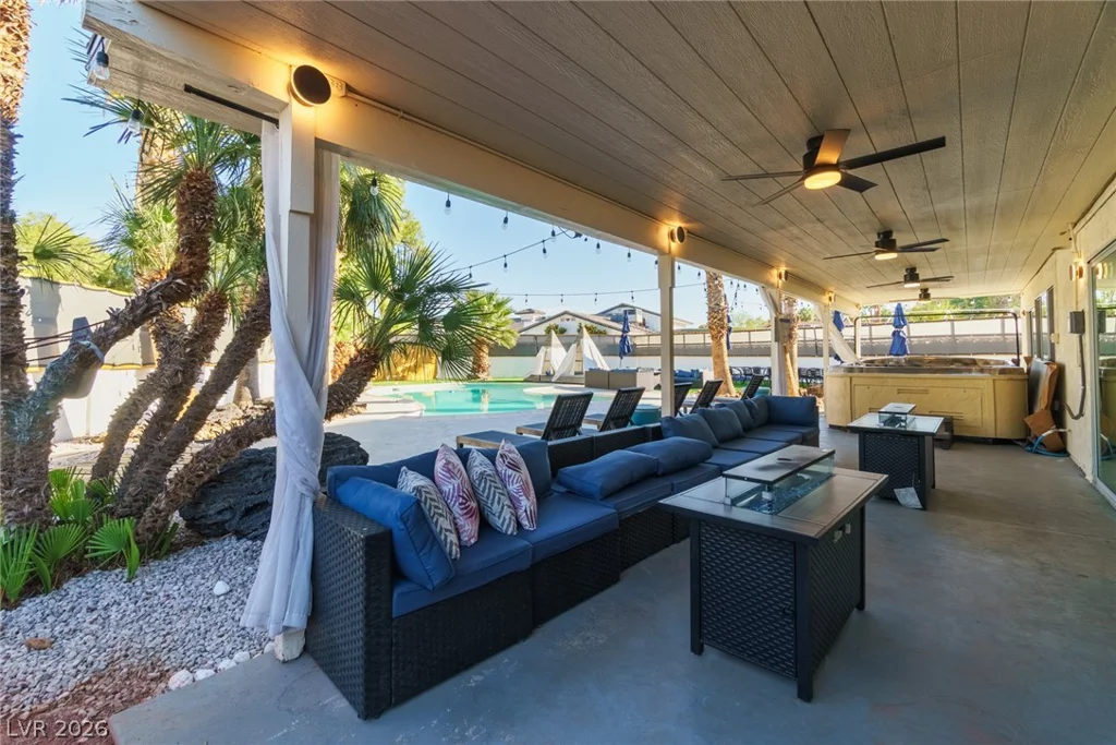 3080 Garnet, Las Vegas, NV 89121