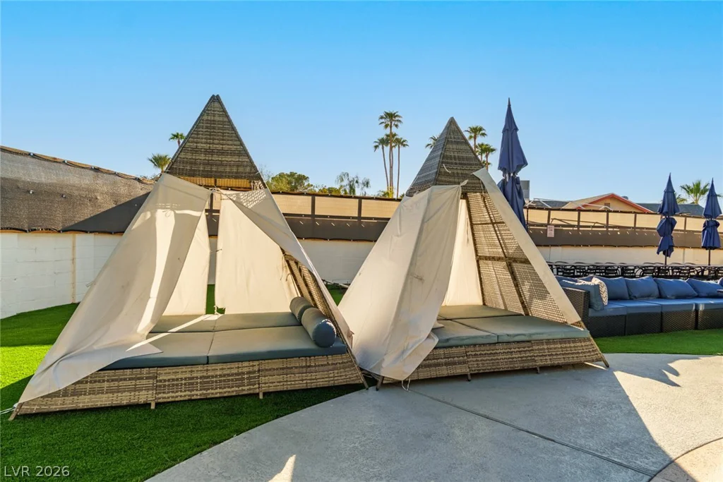 3080 Garnet, Las Vegas, NV 89121