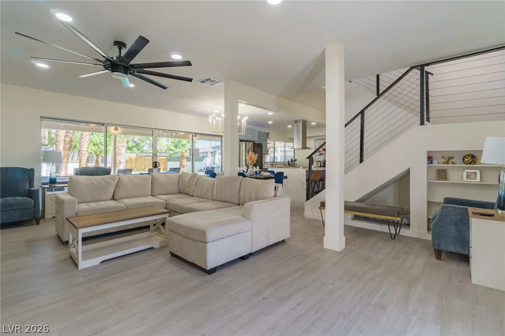 3080 Garnet, Las Vegas, NV 89121
