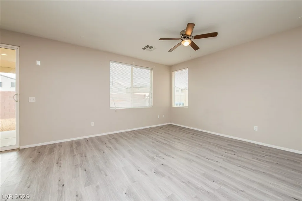 5717 Ingleside, North Las Vegas, NV 89081