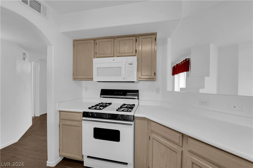 698 Racetrack, Henderson, NV 89015