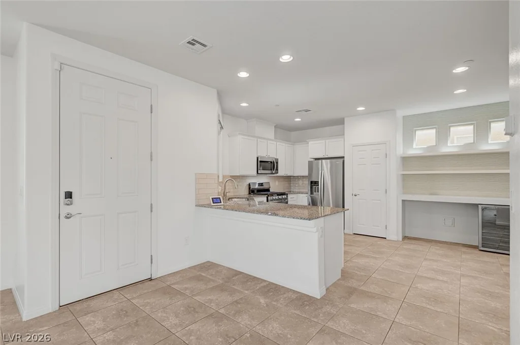 6124 Scarlet Leaf, Las Vegas, NV 89148