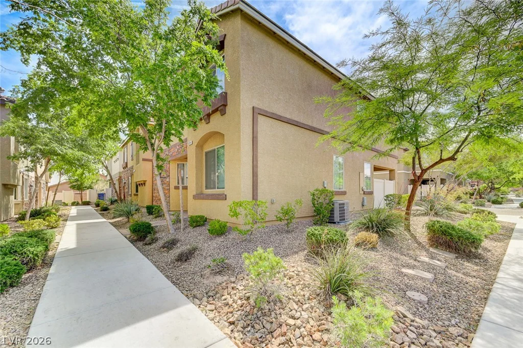 6124 Scarlet Leaf, Las Vegas, NV 89148