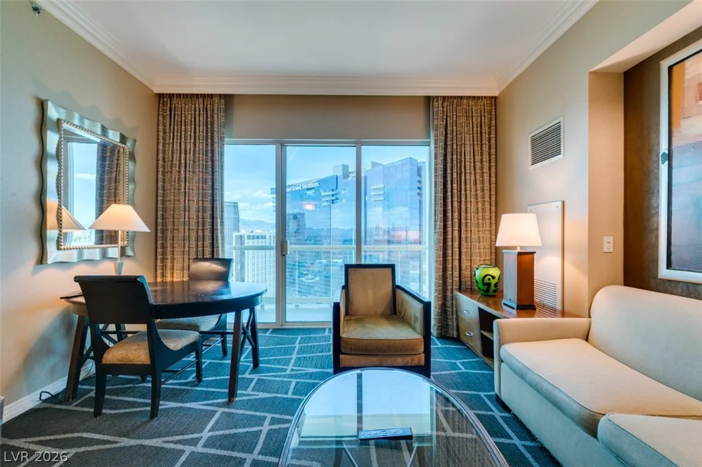 125 HARMON, Las Vegas, NV 89109