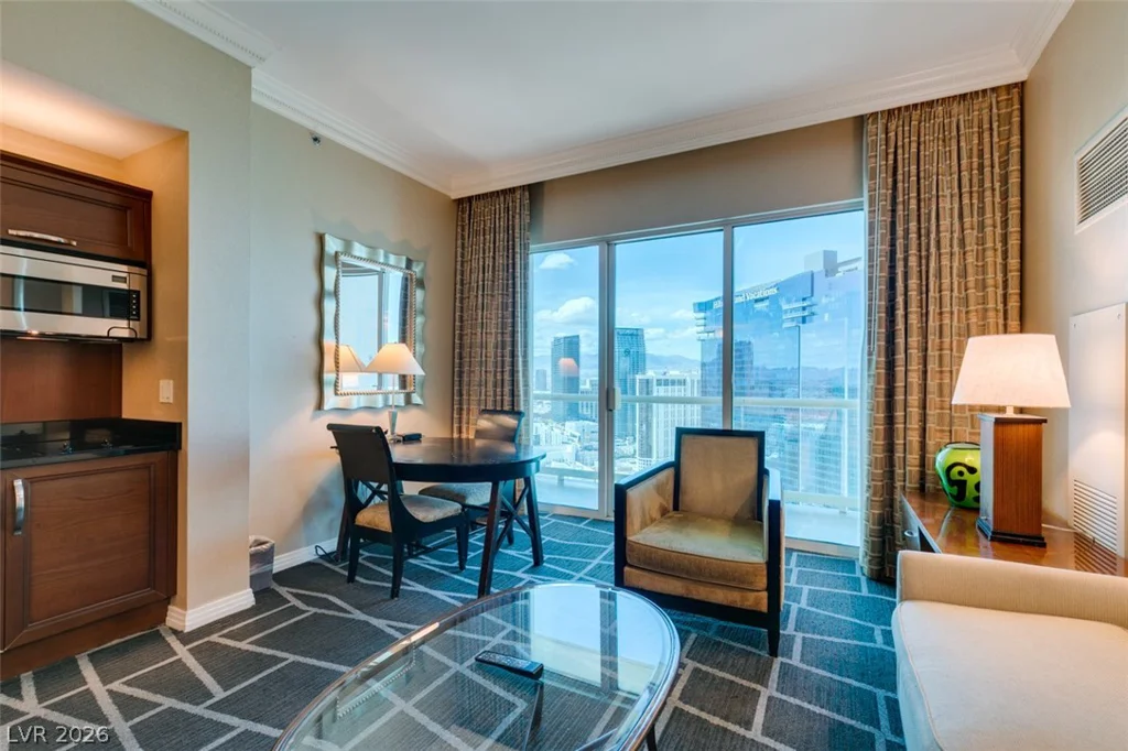 125 HARMON, Las Vegas, NV 89109