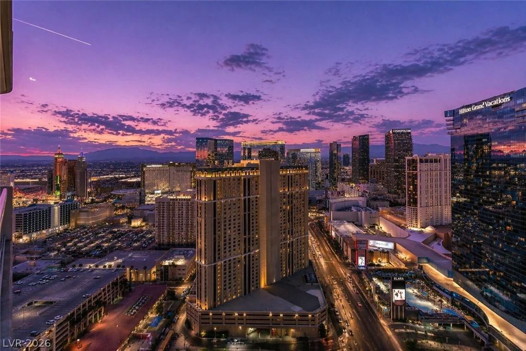 125 HARMON, Las Vegas, NV 89109