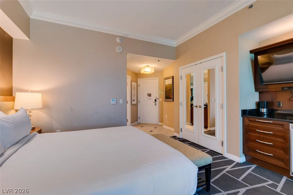 125 HARMON, Las Vegas, NV 89109
