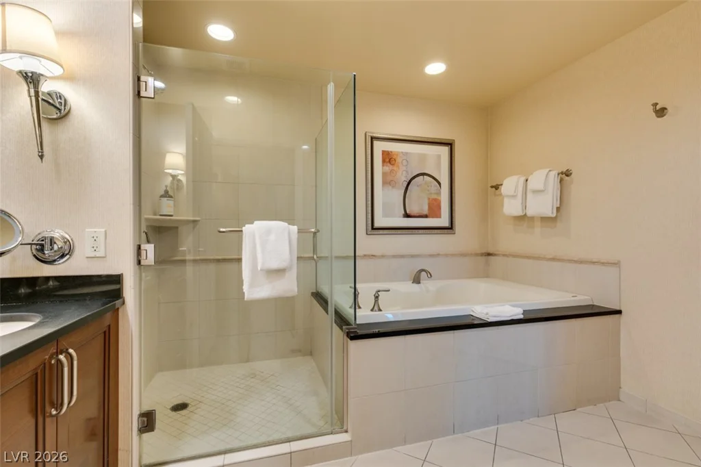 125 HARMON, Las Vegas, NV 89109