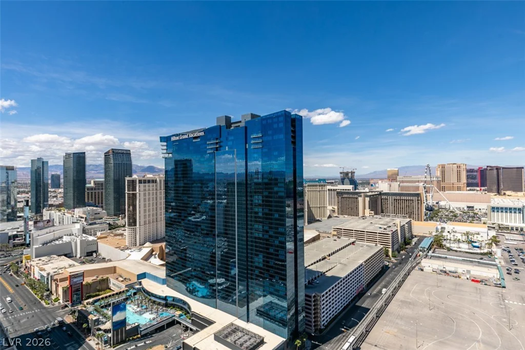 125 HARMON, Las Vegas, NV 89109