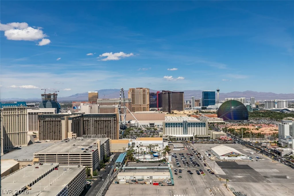 125 HARMON, Las Vegas, NV 89109