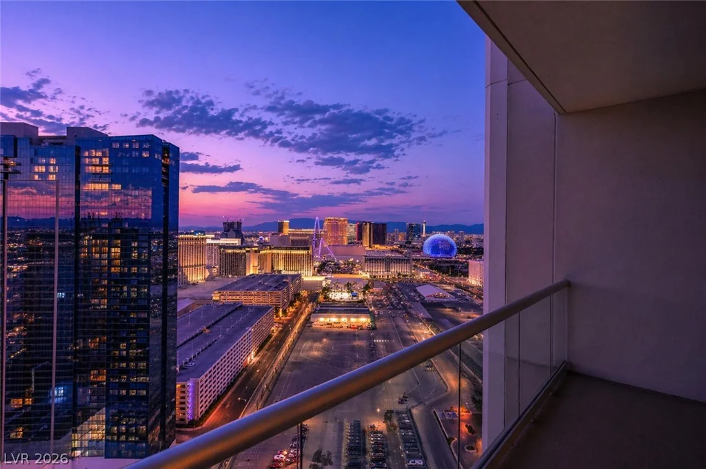 125 HARMON, Las Vegas, NV 89109