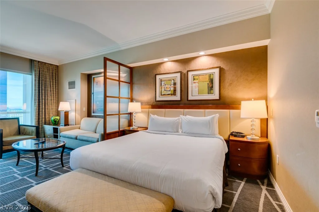125 HARMON, Las Vegas, NV 89109