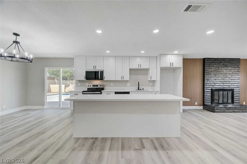4010 Syracuse, Las Vegas, NV 89121