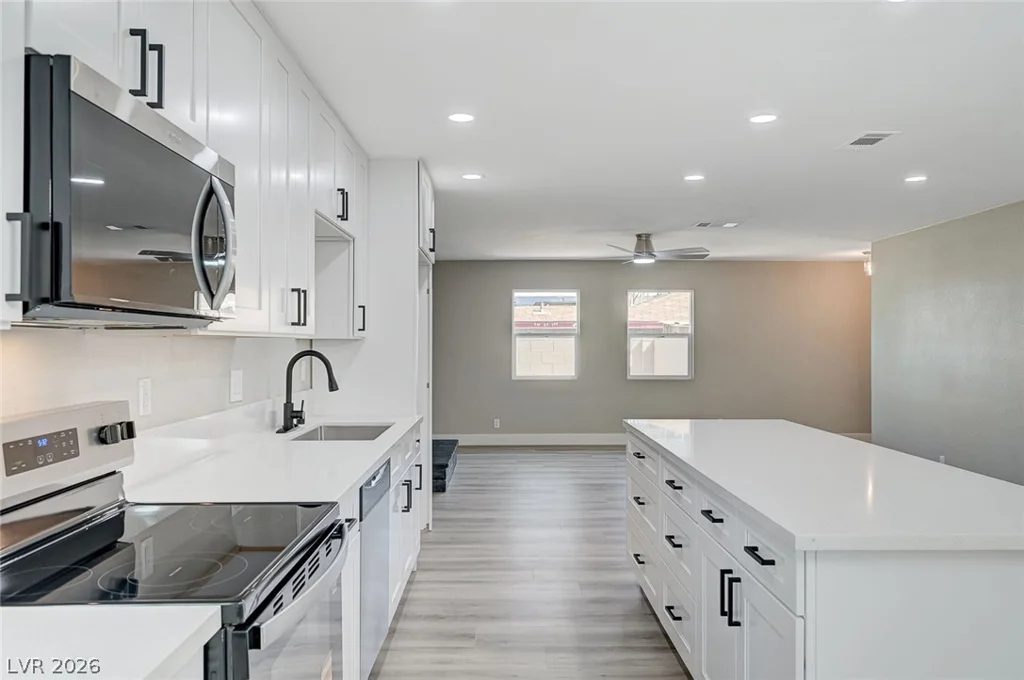 4010 Syracuse, Las Vegas, NV 89121