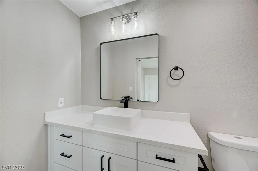 4010 Syracuse, Las Vegas, NV 89121