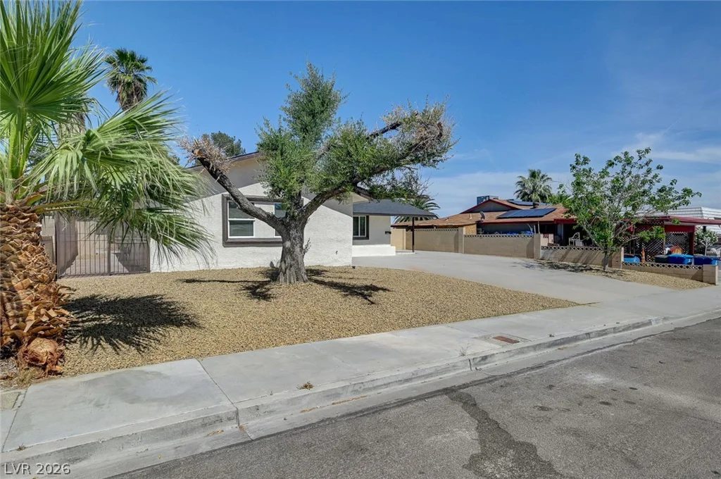 4010 Syracuse, Las Vegas, NV 89121